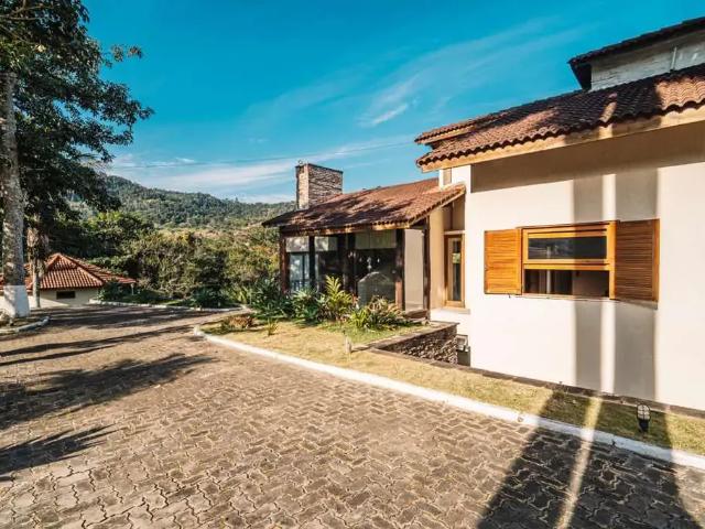 Casa / Sobrado em Condomínio para Venda em Juiz de Fora/MG Salvaterra 4 Quartos