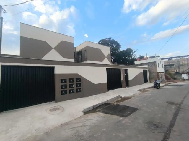 Casa / Sobrado em Condomínio para Venda em Juiz de Fora/MG Santa Luzia 3 Quartos