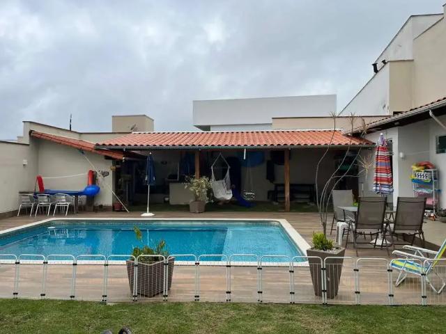 Casa / Sobrado em Condomínio para Venda em Juiz de Fora/MG Spina Ville II 4 Quartos