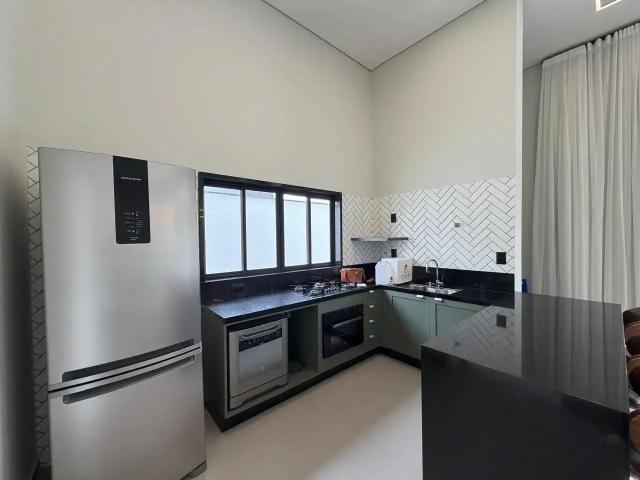 Casa / Sobrado em Condomínio para Venda em Juiz de Fora/MG Teixeiras 4 Quartos