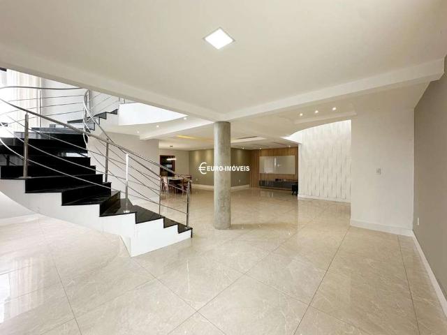 Casa / Sobrado em Condomínio para Venda em Juiz de Fora/MG Residencial Alvim 4 Quartos