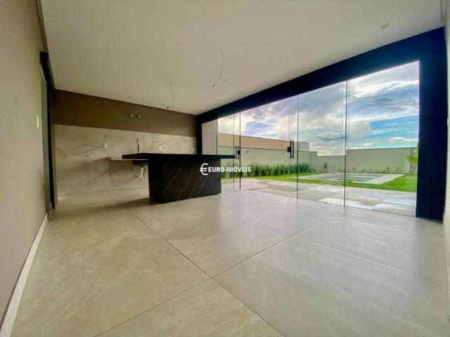 Casa / Sobrado em Condomínio para Venda em Juiz de Fora/MG Residencial Alvim 4 Quartos