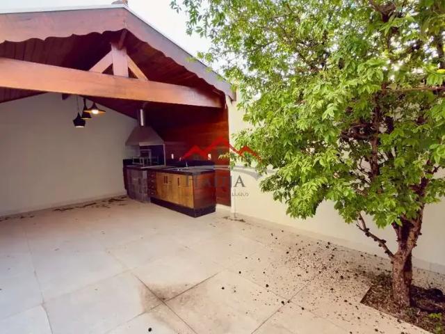 Casa / Sobrado em Condomínio para Venda em Jundiaí/SP Engordadouro 4 Quartos