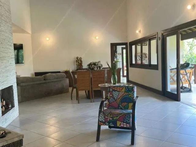 Casa / Sobrado em Condomínio para Venda em Jundiaí/SP Ivoturucaia 4 Quartos