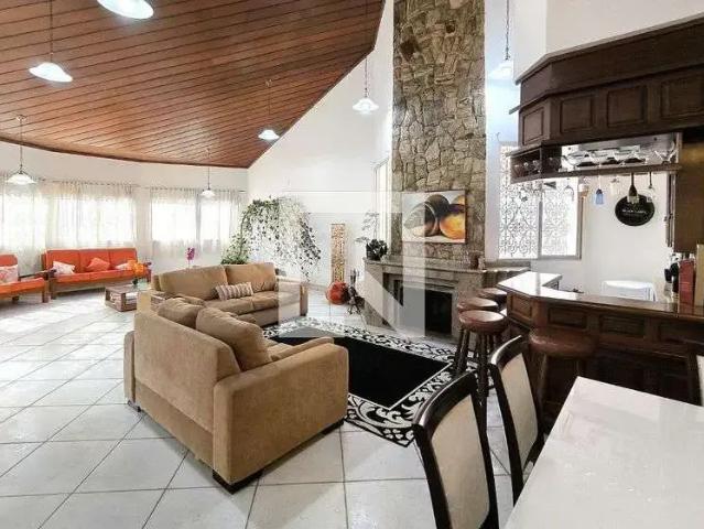 Casa / Sobrado em Condomínio para Venda em Jundiaí/SP Jardim das Samambaias 4 Quartos