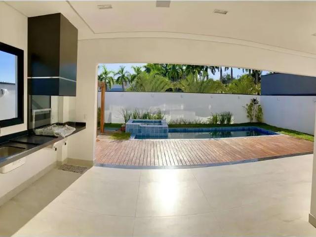 Casa / Sobrado em Condomínio para Venda em Jundiaí/SP Jardim Novo Mundo 3 Quartos