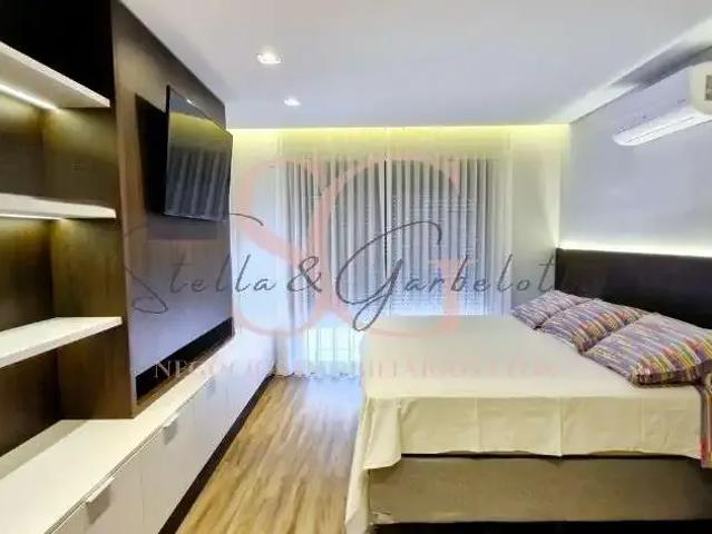 Casa / Sobrado em Condomínio para Venda em Jundiaí/SP Medeiros 4 Quartos