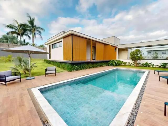 Casa / Sobrado em Condomínio para Venda em Jacareí/SP Cidade Jardim 4 Quartos