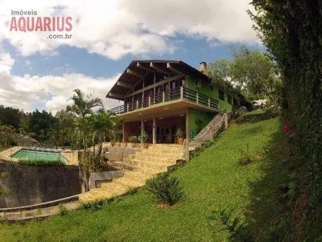 Casa / Sobrado em Condomínio para Venda em Jacareí/SP Condomínio Lagoinha 3 Quartos