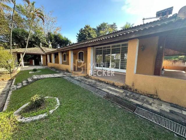 Casa / Sobrado em Condomínio para Venda em Jacareí/SP Condomínio Lagoinha 4 Quartos