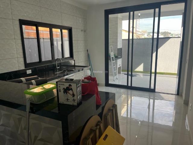 Casa / Sobrado em Condomínio para Venda em Jacareí/SP Condomínio Residencial Fogaça 3 Quartos