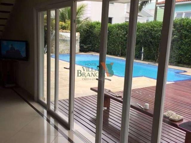 Casa / Sobrado em Condomínio para Venda em Jacareí/SP Jardim Califórnia 4 Quartos