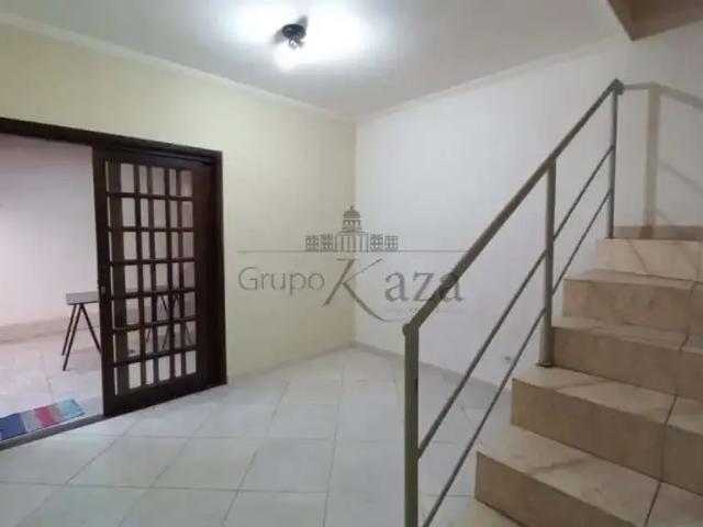 Casa / Sobrado em Condomínio para Venda em Jacareí/SP Jardim Califórnia 3 Quartos