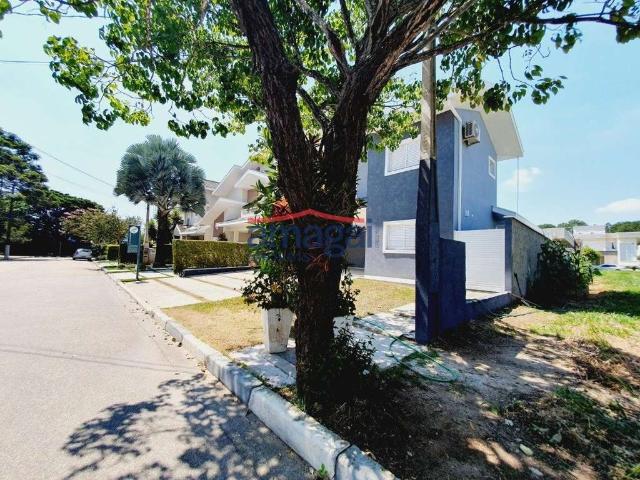 Casa / Sobrado em Condomínio para Venda em Jacareí/SP Jardim Califórnia 3 Quartos