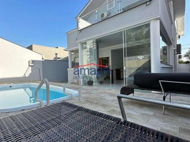 Casa / Sobrado em Condomínio para Venda em Jacareí/SP Jardim Crystal Park 4 Quartos