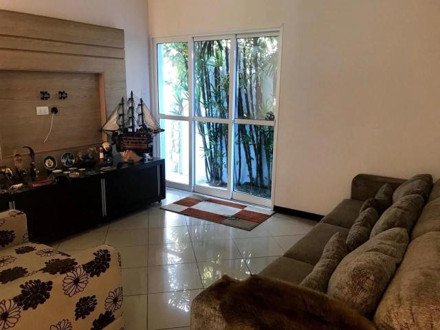 Casa / Sobrado em Condomínio para Venda em Jacareí/SP Jardim Altos de Santana II 4 Quartos