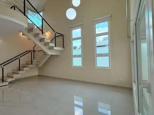 Casa / Sobrado em Condomínio para Venda em Jacareí/SP Jardim Altos de Santana II 3 Quartos