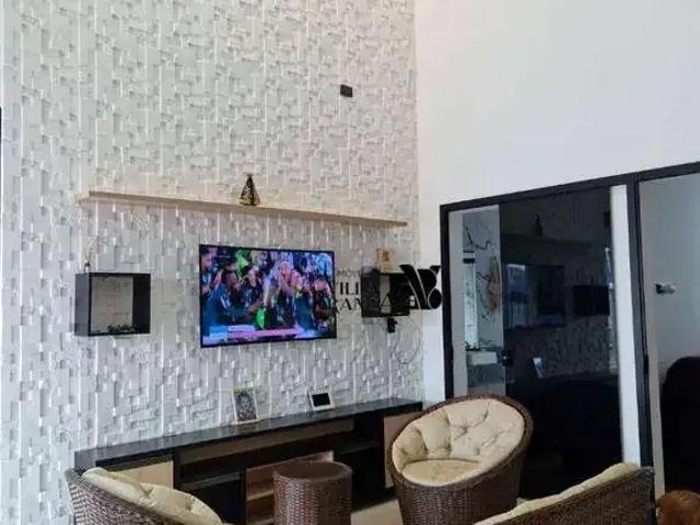 Casa / Sobrado em Condomínio para Venda em Jacareí/SP Jardim Jacinto 4 Quartos