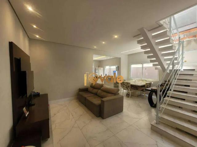 Casa / Sobrado em Condomínio para Venda em Jacareí/SP Jardim Jacinto 4 Quartos
