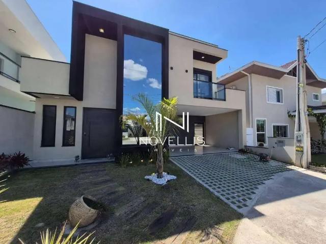 Casa / Sobrado em Condomínio para Venda em Jacareí/SP Jardim Jacinto 4 Quartos