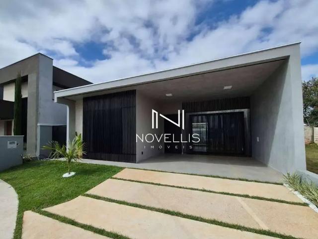 Casa / Sobrado em Condomínio para Venda em Jacareí/SP Jardim Jacinto 3 Quartos