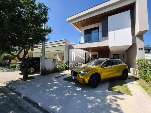 Casa / Sobrado em Condomínio para Venda em Jacareí/SP Jardim Jacinto 3 Quartos