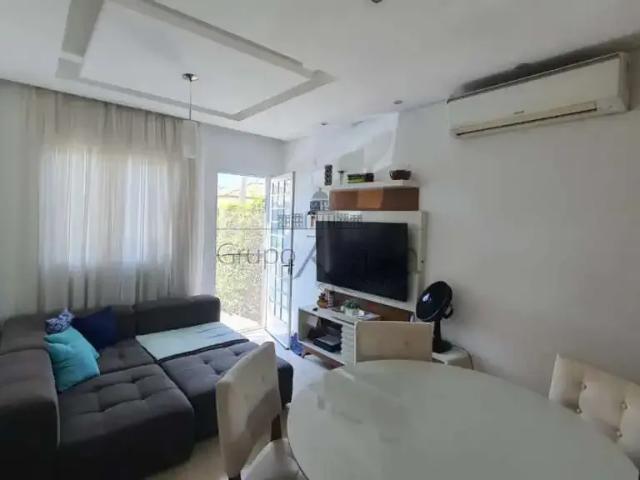 Casa / Sobrado em Condomínio para Venda em Jacareí/SP Jardim Marcondes 2 Quartos