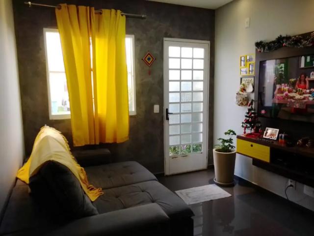 Casa / Sobrado em Condomínio para Venda em Jacareí/SP Jardim Marcondes