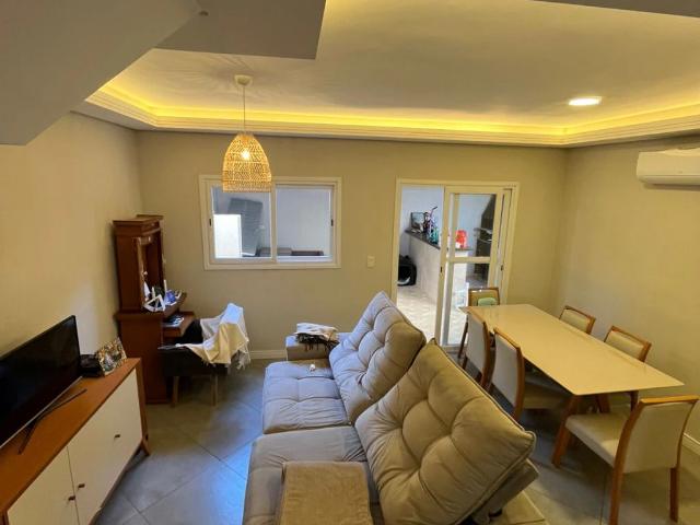 Casa / Sobrado em Condomínio para Venda em Jacareí/SP Jardim Santa Maria 3 Quartos