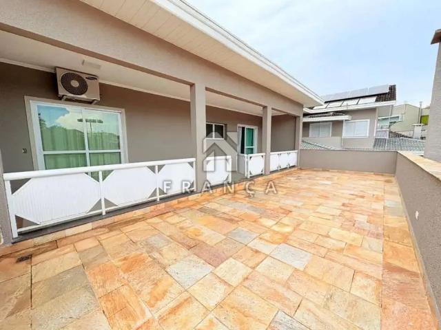 Casa / Sobrado em Condomínio para Venda em Jacareí/SP Jardim Primavera 5 Quartos