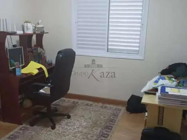 Casa / Sobrado em Condomínio para Venda em Jacareí/SP Jardim Terras de Santa Helena 4 Quartos