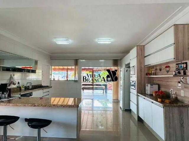 Casa / Sobrado em Condomínio para Venda em Jacareí/SP Jardim Terras de Santa Helena 4 Quartos