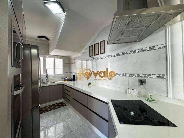 Casa / Sobrado em Condomínio para Venda em Jacareí/SP Loteamento Villa Branca 4 Quartos