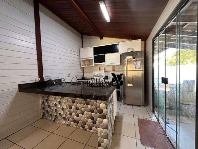 Casa / Sobrado em Condomínio para Venda em Jacareí/SP Loteamento Villa Branca 4 Quartos