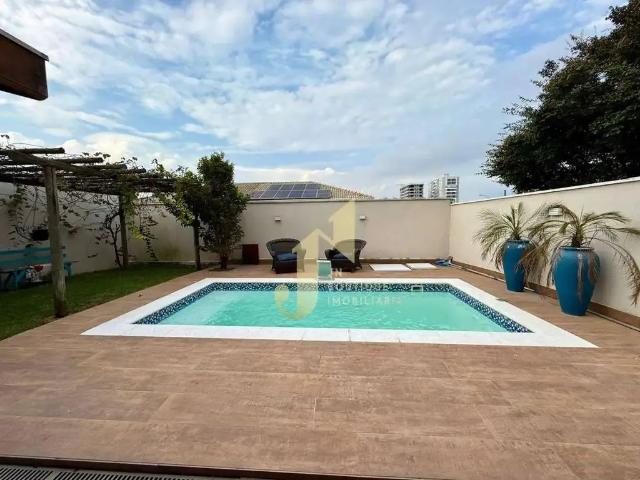 Casa / Sobrado em Condomínio para Venda em Jacareí/SP Loteamento Villa Branca 3 Quartos