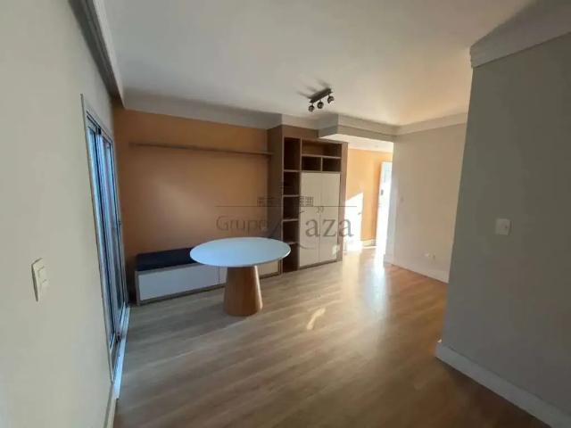Casa / Sobrado em Condomínio para Venda em Jacareí/SP Loteamento Villa Branca 3 Quartos