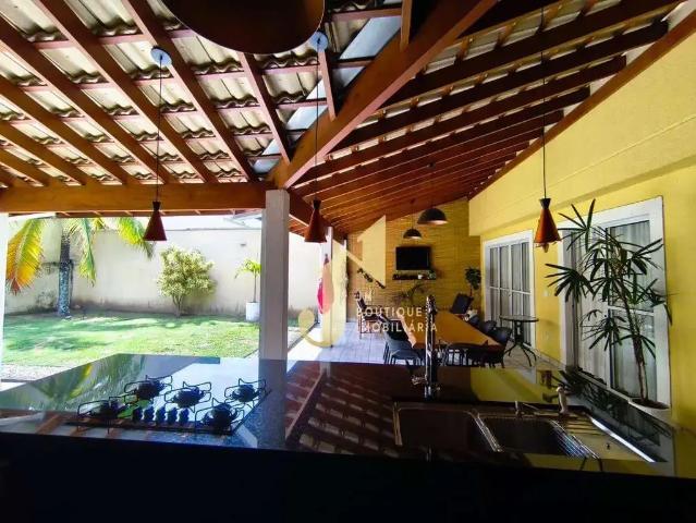 Casa / Sobrado em Condomínio para Venda em Jacareí/SP Loteamento Villa Branca 3 Quartos