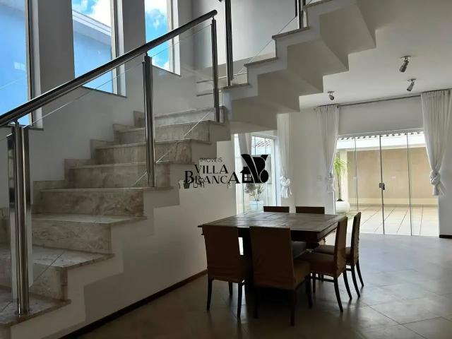 Casa / Sobrado em Condomínio para Venda em Jacareí/SP Loteamento Villa Branca 3 Quartos