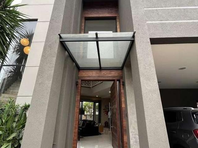 Casa / Sobrado em Condomínio para Venda em Jacareí/SP Parque Califórnia 3 Quartos