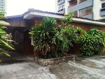 Casa / Sobrado em Condomínio para Venda em Jaboatão dos Guararapes/PE Piedade 3 Quartos