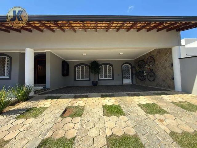Casa / Sobrado em Condomínio para Venda em Jaguariúna/SP ESTÂNCIA DAS FLORES 3 Quartos