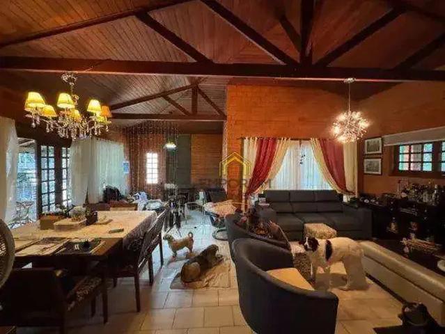 Casa / Sobrado em Condomínio para Venda em Jandira/SP Chácaras do Peroba 6 Quartos