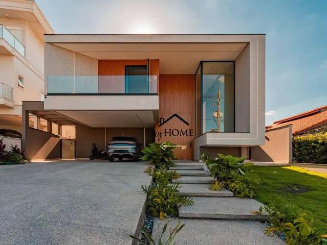Casa / Sobrado em Condomínio para Venda em Jandira/SP Jardim do Golf I 5 Quartos