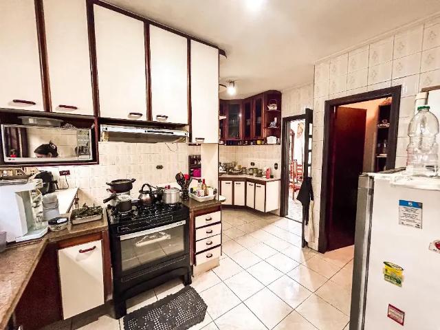 Casa / Sobrado em Condomínio para Venda em Jandira/SP Nova Higienópolis 4 Quartos
