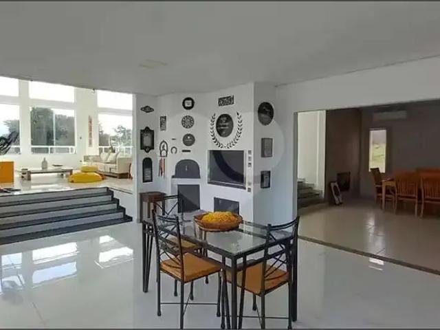 Casa / Sobrado em Condomínio para Venda em Joanópolis/SP Centro 4 Quartos