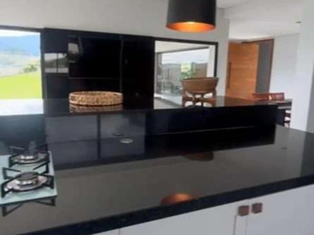 Casa / Sobrado em Condomínio para Venda em Joanópolis/SP Condomínio Santa Fé 5 Quartos