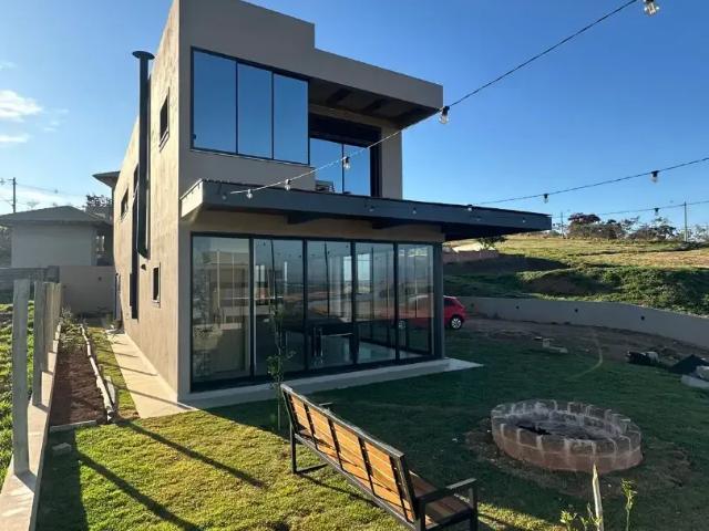 Casa / Sobrado em Condomínio para Venda em Joanópolis/SP Porto Cambui 5 Quartos
