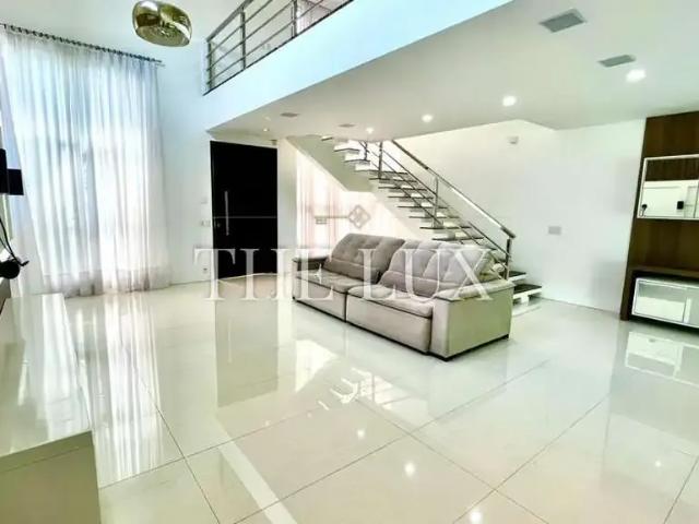 Casa / Sobrado em Condomínio para Venda em Joinville/SC Atiradores 3 Quartos