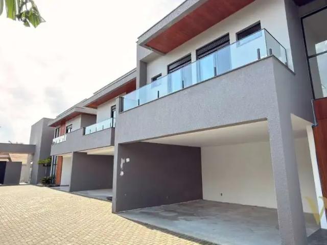 Casa / Sobrado em Condomínio para Venda em Joinville/SC América 3 Quartos