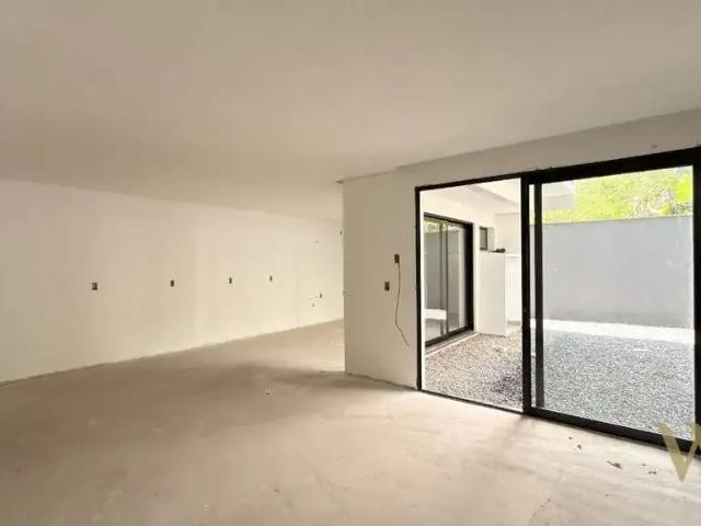 Casa / Sobrado em Condomínio para Venda em Joinville/SC América 3 Quartos